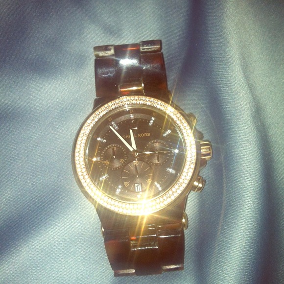 🎉TRADE🎉Auth Michael Kor tortoise rose gold watch