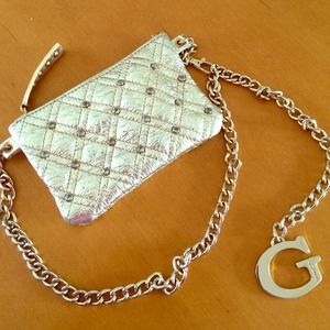 Guess clutch (fanny pack)