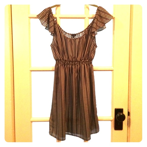 ❌SOLD❌ Flutter Sleeve Striped Dress