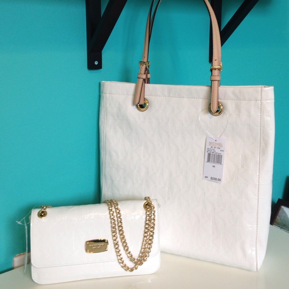 💢SOLD💢100% authentic Michael Kors Hand bag