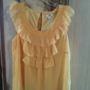 Dressy top, yellow and from a smoke free home