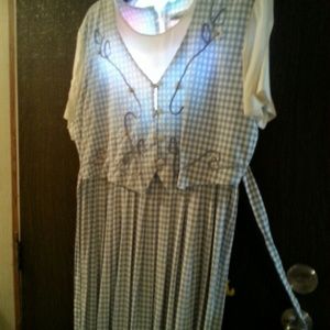 Vintage dress, from a smoke free home
