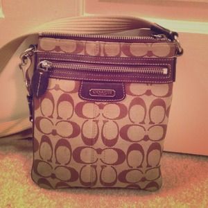 Authentic Coach crossbody