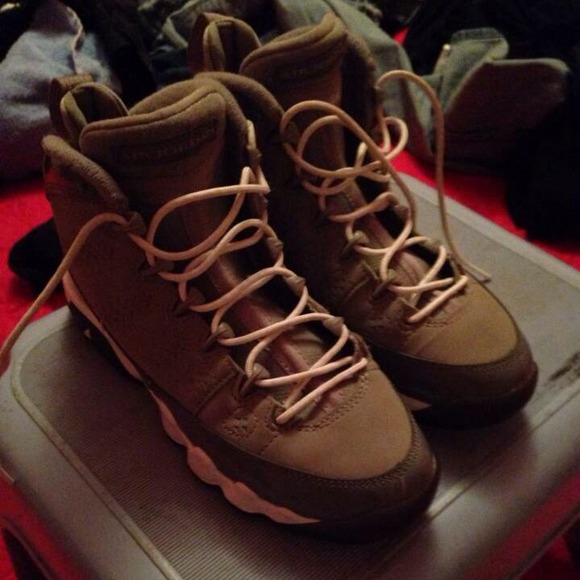 Cool Grey 9s