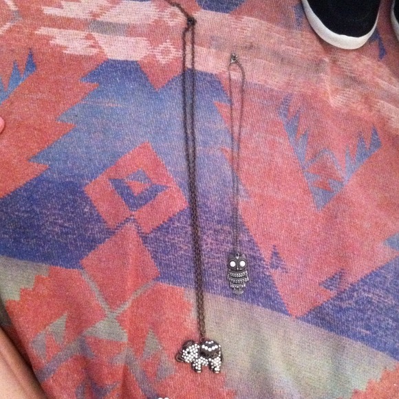 Necklace - Picture 2 of 2