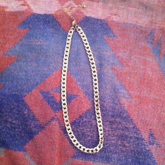 Gold chain necklace