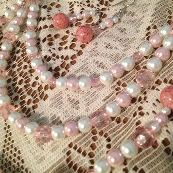 Simulated Pearl Set - Picture 2 of 2