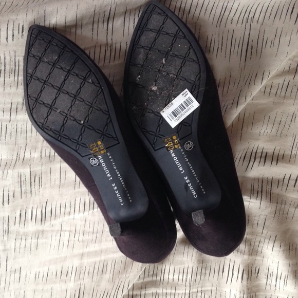 Shoes - Picture 4 of 4