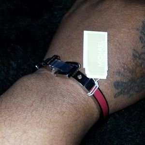 Braclet buckle style