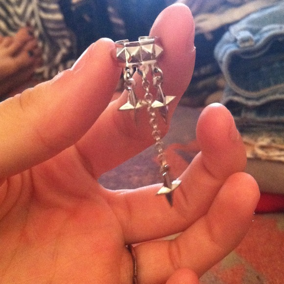 Ear cuff - Picture 1 of 1
