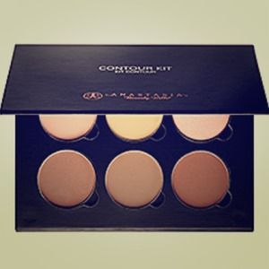 SOLD!!! Anastasia Contour Palette
