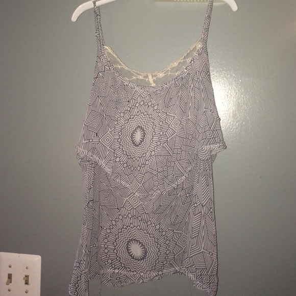 Loose tiered tank top