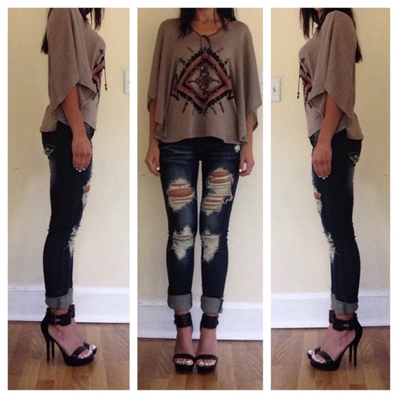 Tops - ❗️LAST CHANCE❗️Brown tee summer poncho top s