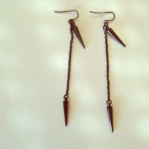 Forever 21 Shiny Dark Grey Chain Earring set