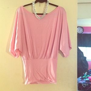 Adorable pretty pink top!