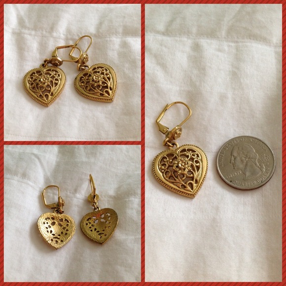 Lovely Vintage ❤ Dangling Earrings 👀