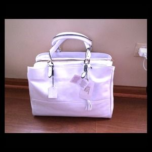 NWT Varriale genuine leather purse! White leather