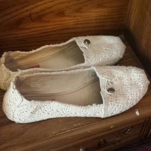 Lace toms (not authentic)
