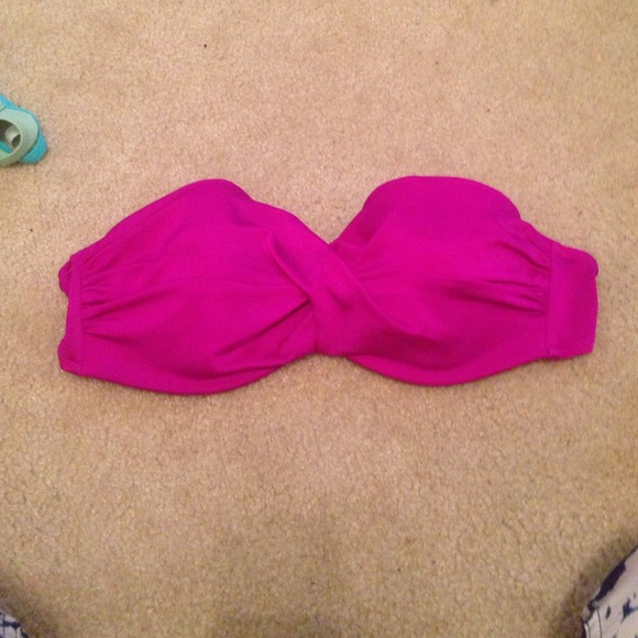 Victoria's Secret magenta push up twist bandeau