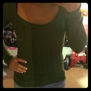 Green long sleeve sweater!!