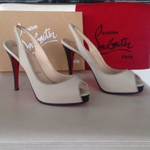 💕Christian Louboutin heels💕