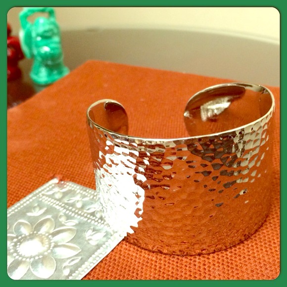 Chico's cuff