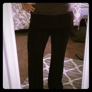 Bundle Bella Dahl foldover black pants prana top