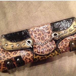 NWOT Leopard clutch