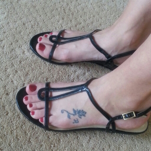 Shoes - Semi dressy sandals