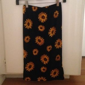 Bodycon daisy skirt