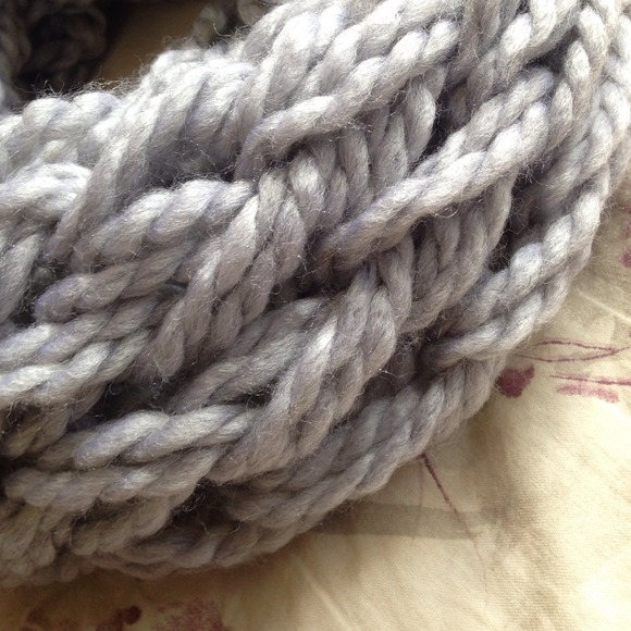 Chunky Knit Infinity Scarf - Picture 2 of 3