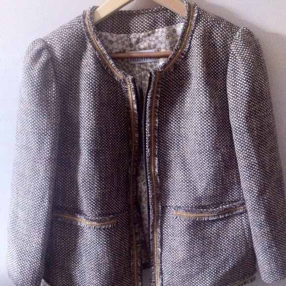 🚫SOLD🚫Valentino gold trim Blazer - Picture 2 of 3