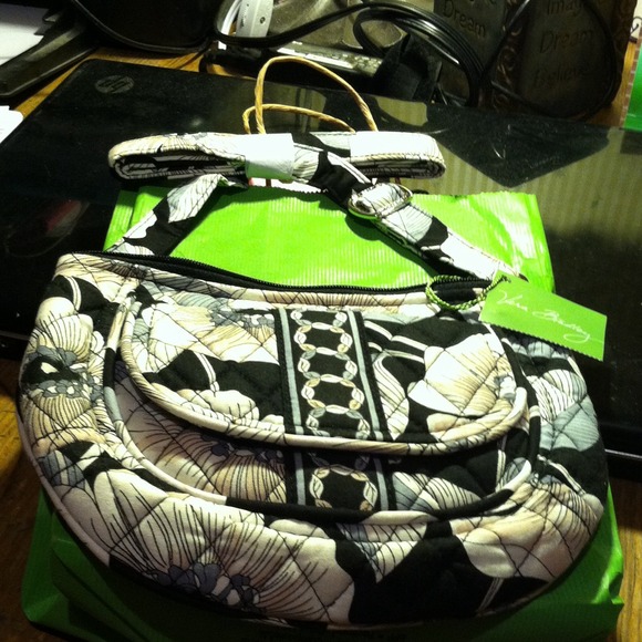 Vera Bradley Lizzie in Camelia