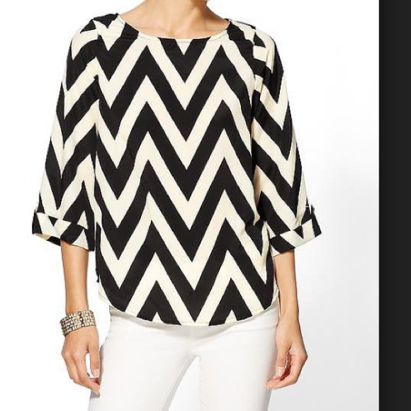 Everly Chevron Blouse
