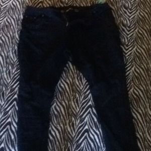 SALE Skinny leg pant $9
