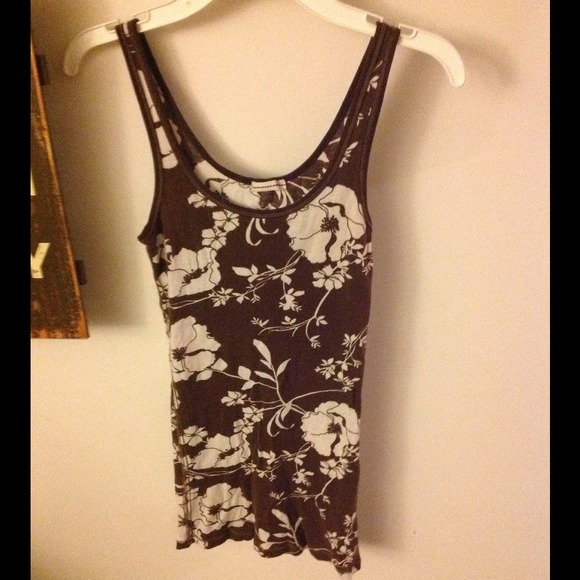 Hollister brown and white flower tank