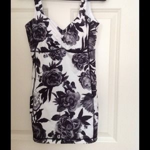 Lululemon tank size 6