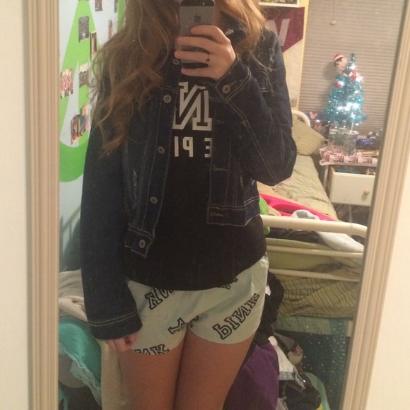 Jean jacket - Picture 3 of 4