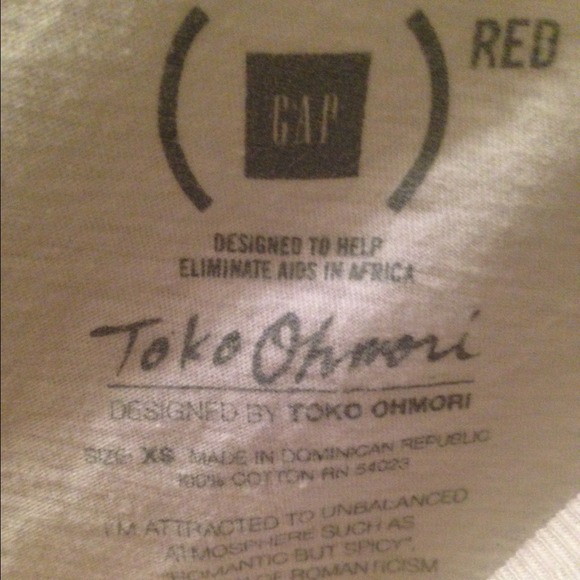 Gap-RED, white t-shirt. - Picture 2 of 2