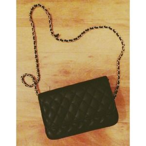 Black Quilted Crossbody Chain Purse