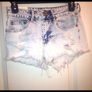 BRAND NEW DESIGNER Acid washed high waisted shorts