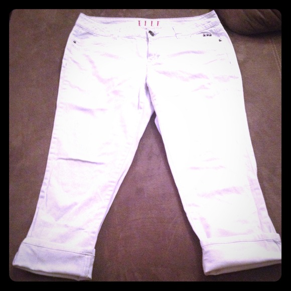 Elle Size 16 White Denim Capris