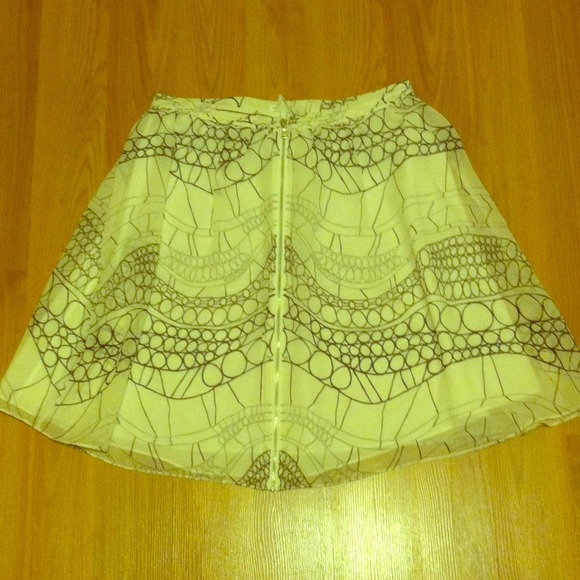 Club Monaco Dresses & Skirts - Club Monaco skirt