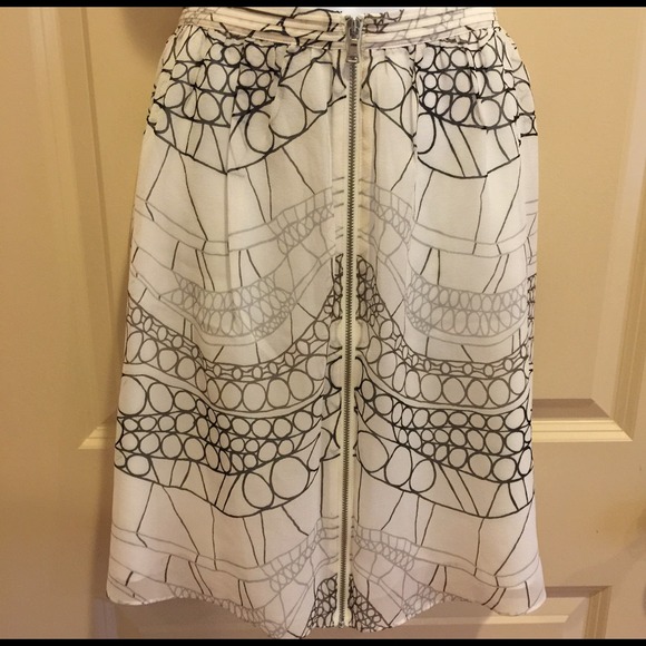 Club Monaco skirt - Picture 4 of 4