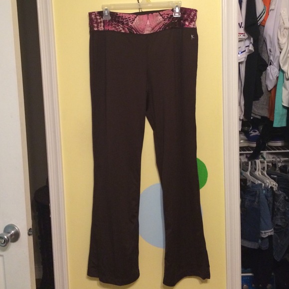 Yoga pants