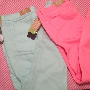 Bundle alert! Mint and pink skinny jeans! Sz 8