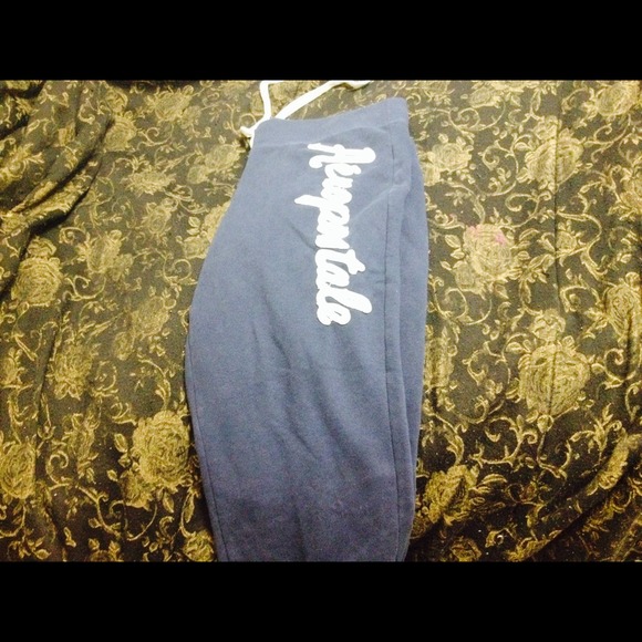 Aero capri sweats