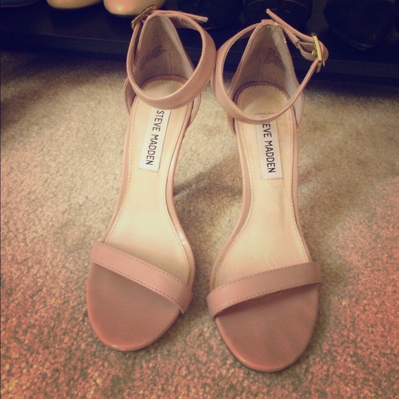 Realove Steve Madden sandals