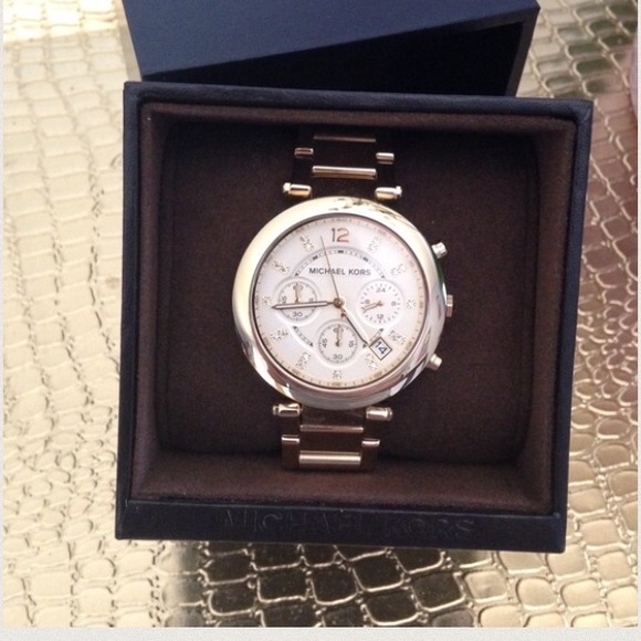 🚫sold🚫Michael Kors Gold tone watch - Picture 2 of 4