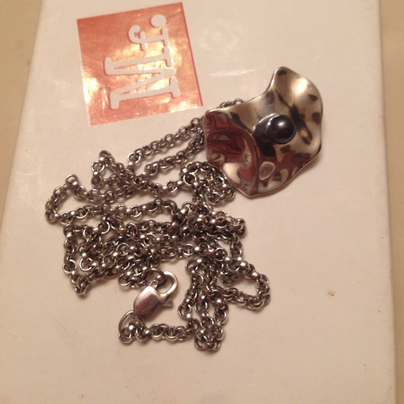 Black pearl necklace